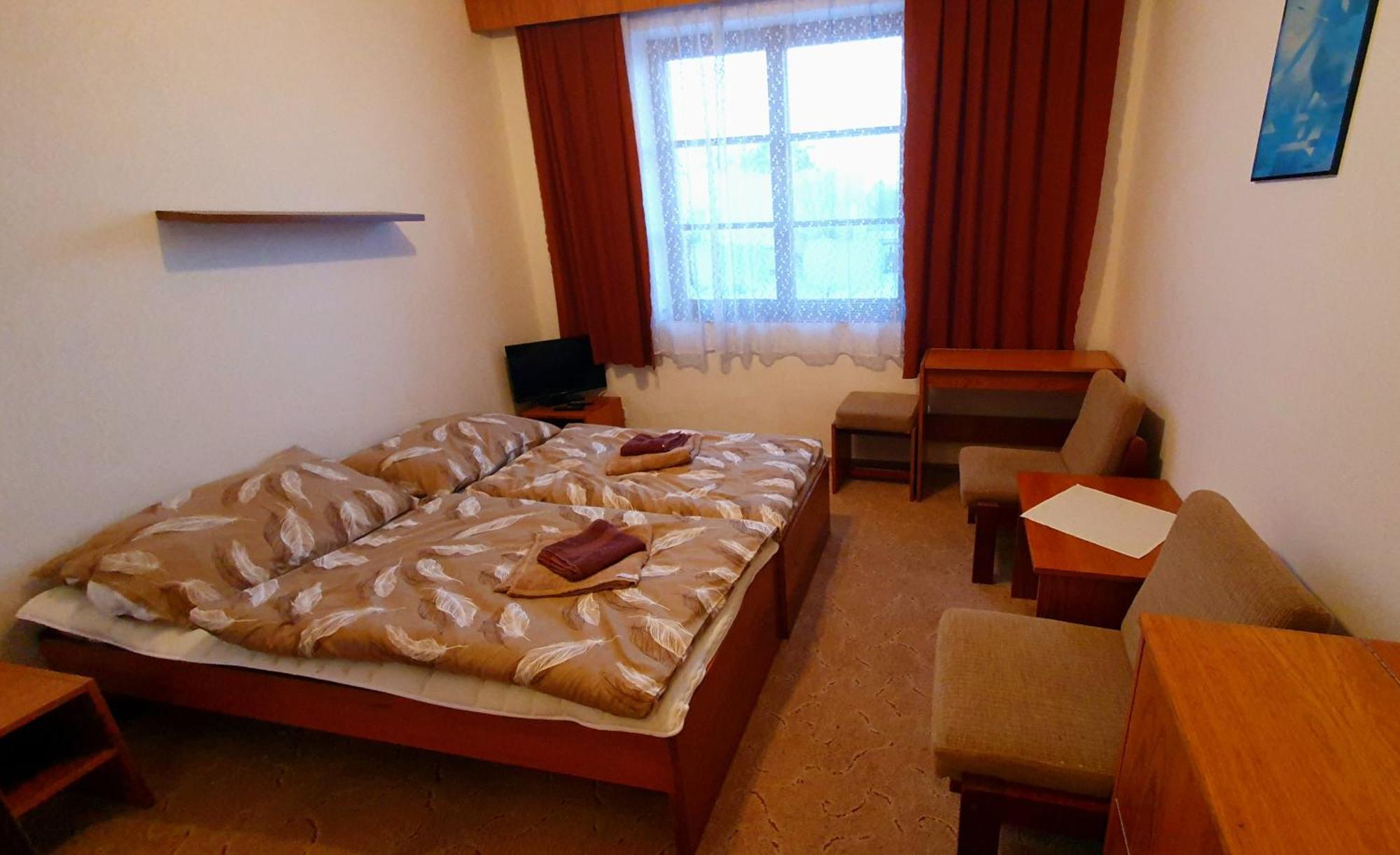 Holensky Dvur Hotel Ratibor  Buitenkant foto